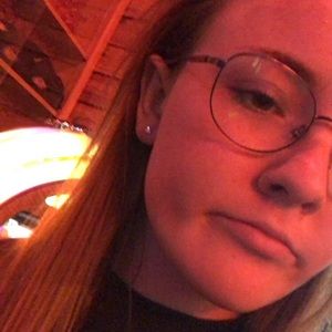 Meet your Posher, Mallory